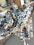 Floral-Frinted Button Blouse